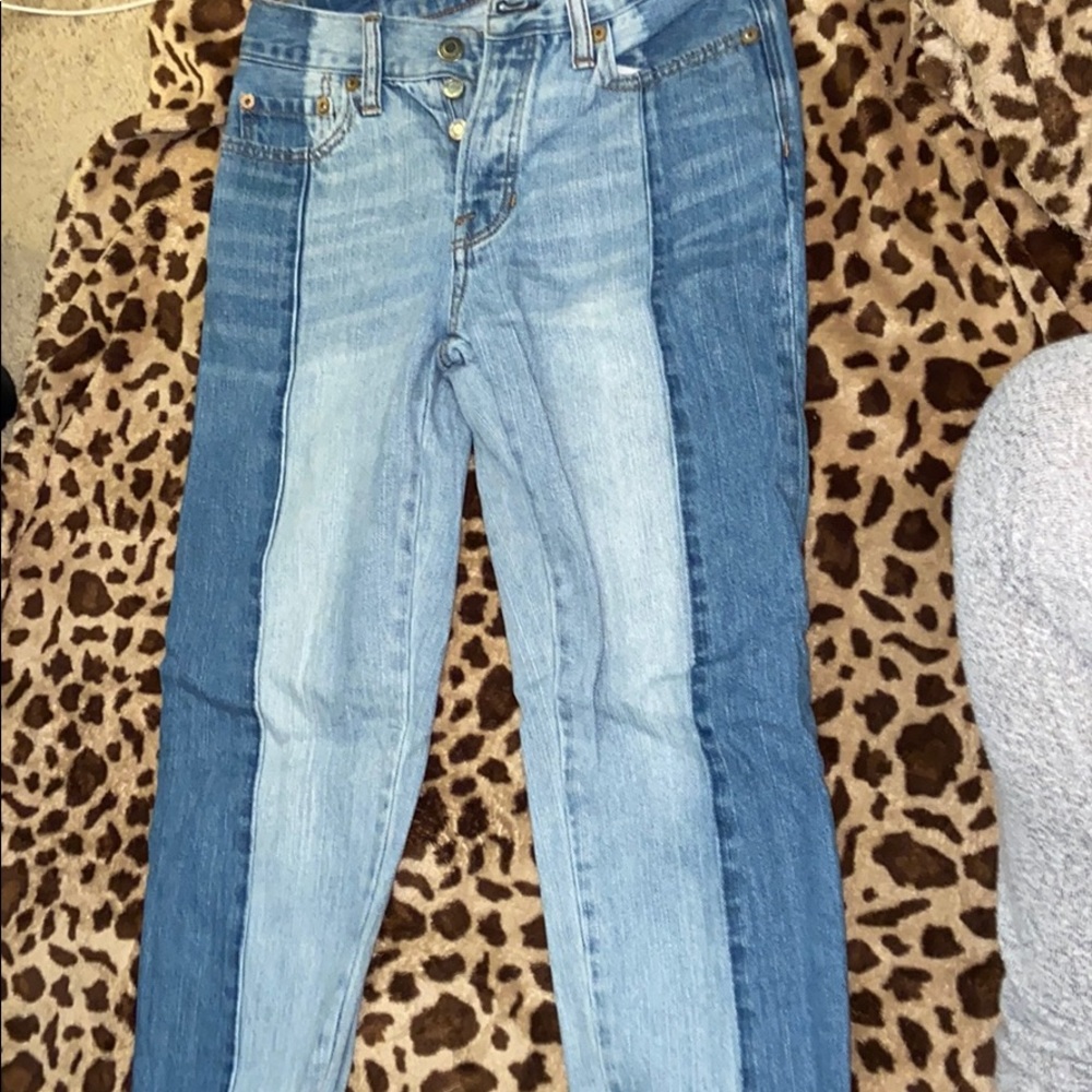 American Eagle High waisted cropped jeans.